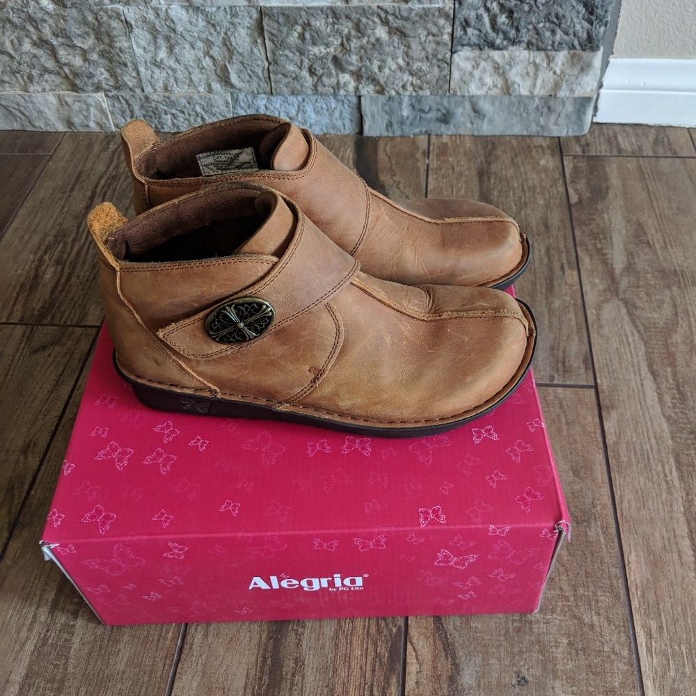Alegria Boots